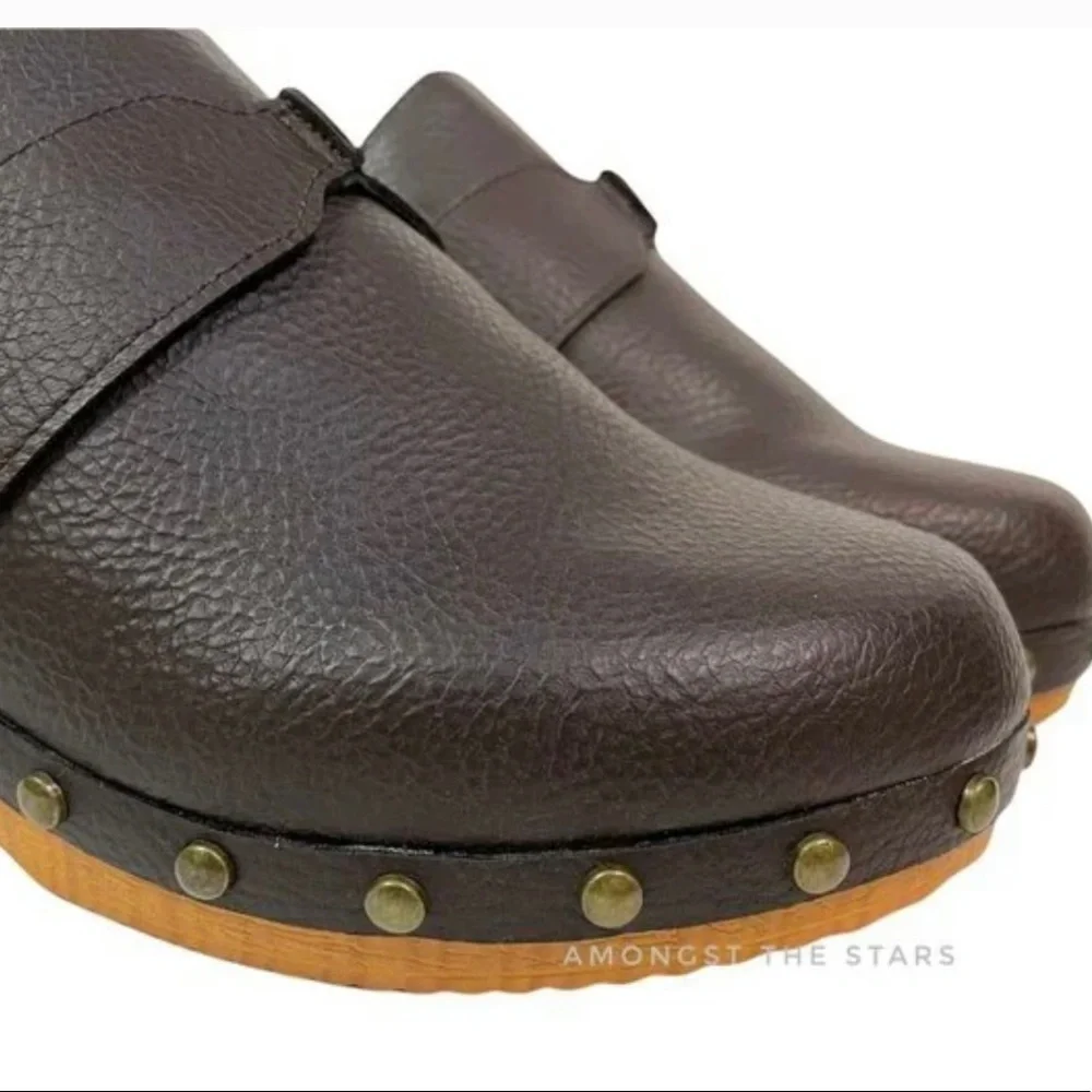 MIA Daisy Brown Studded Vegan Leather Clogs Shoes NWOT Women's size 8.5 - Picture 2 of 5